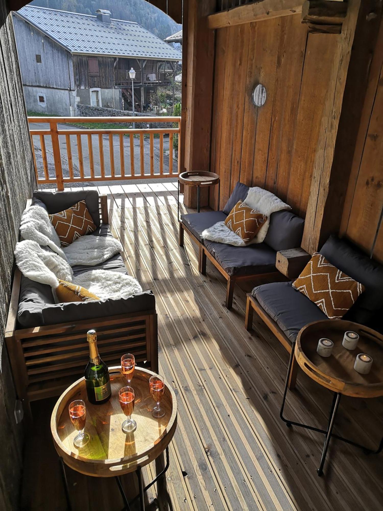 Chez Leon, Jacuzzi Et Sauna Des Le 1Er Septembre 2025 Samoëns Buitenkant foto