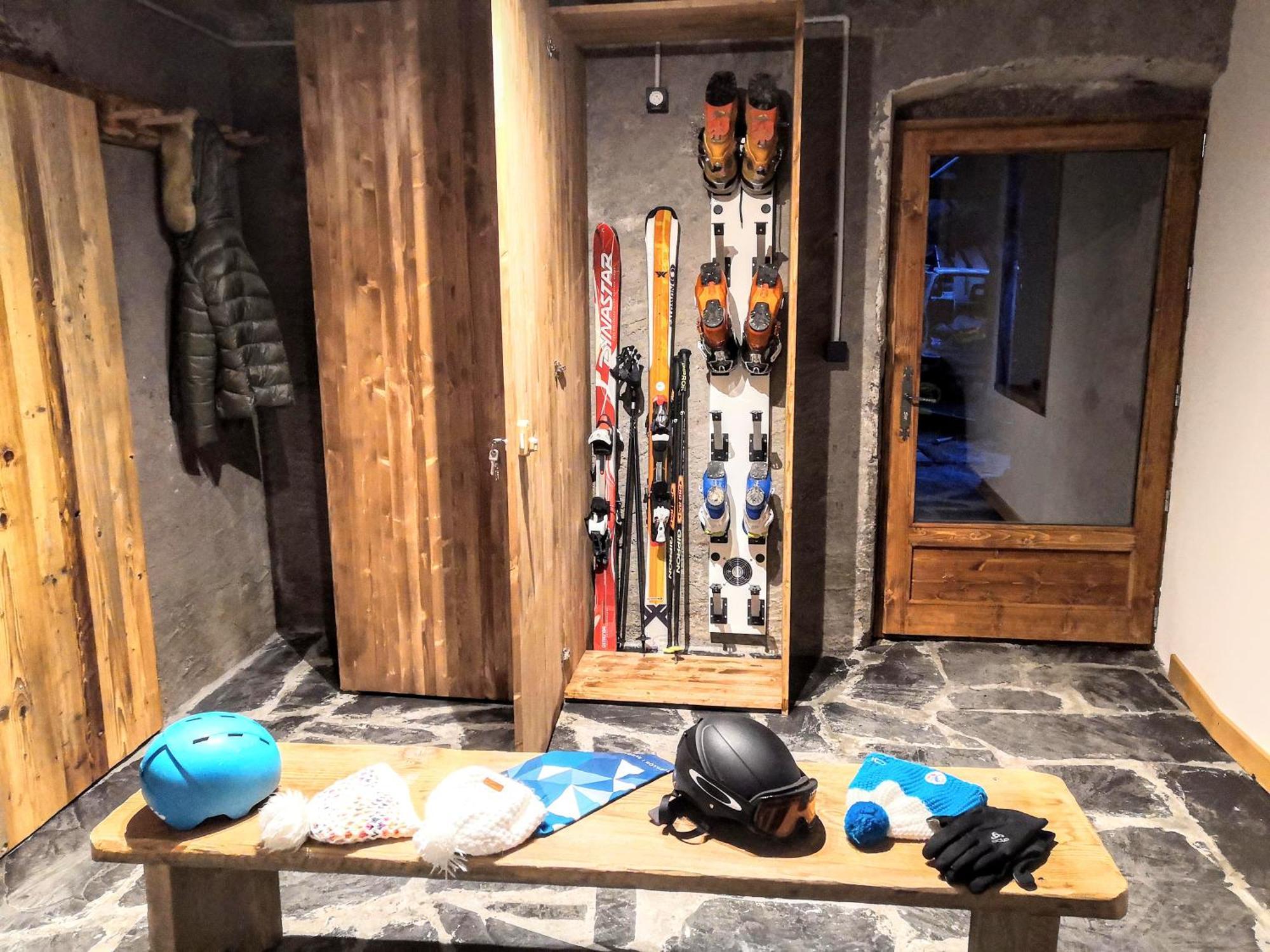 Chez Leon, Jacuzzi Et Sauna Des Le 1Er Septembre 2025 Samoëns Buitenkant foto